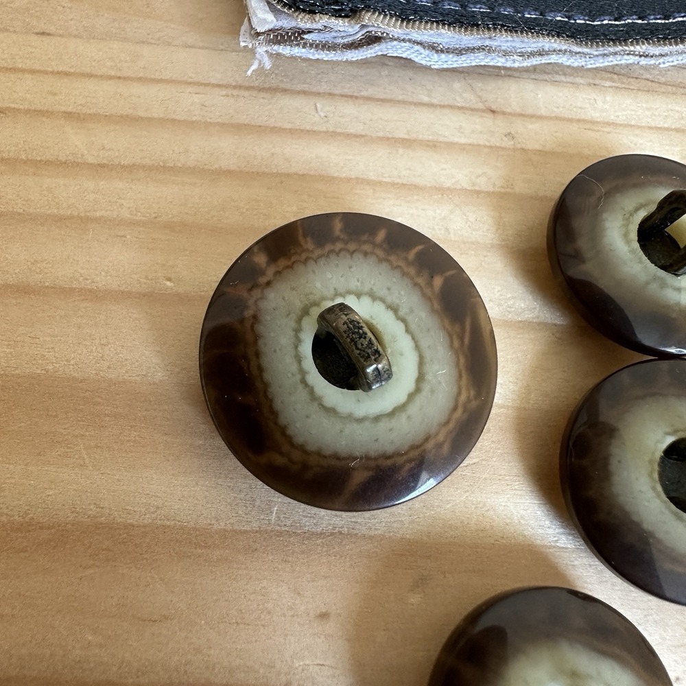 VTG Lombardo Men's Blazer Jacket Buttons 10 Item Set Brass Crest Tortoiseshell - Picture 7 of 9